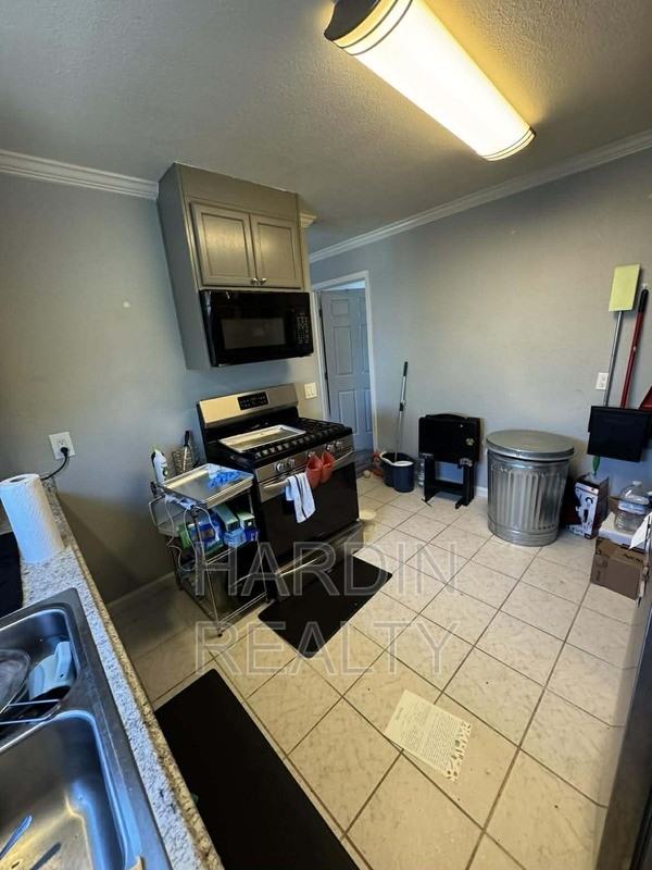 623 James St - Photo 6 of 11