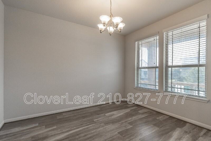 11643 Troubadour Trl - Photo 7 of 40