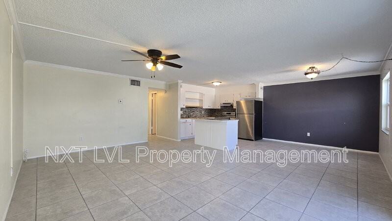 6777 Winkler Rd #174 - Photo 3 of 18