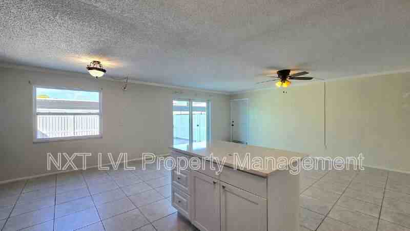 6777 Winkler Rd #174 - Photo 7 of 18