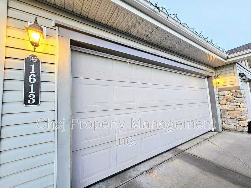 1613 Rutherford Rd Sw - Photo 2 of 16