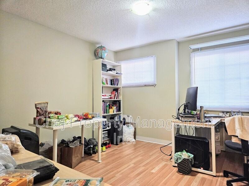 1613 Rutherford Rd Sw - Photo 5 of 16