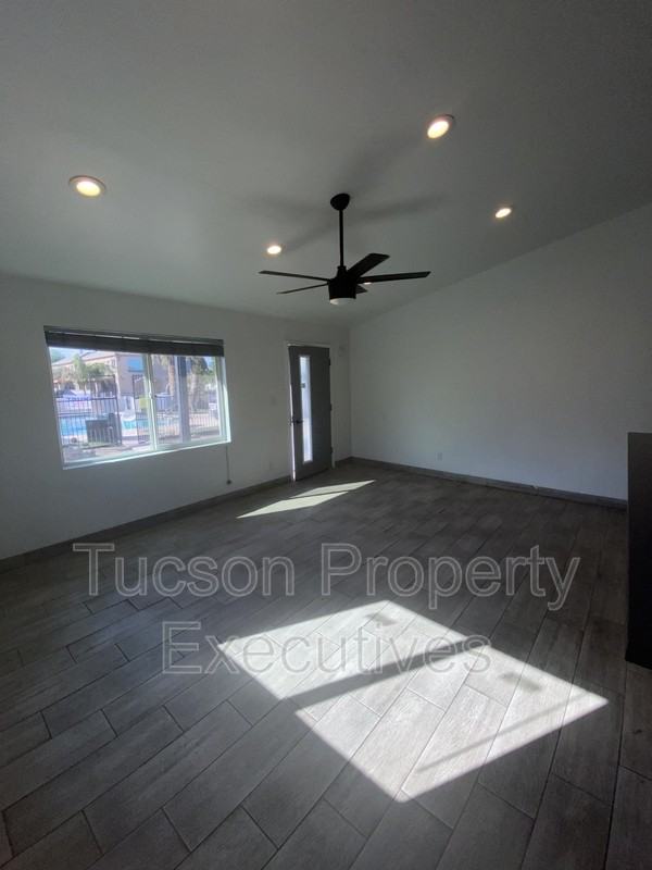 1421 E Drachman St - Photo 2 of 27