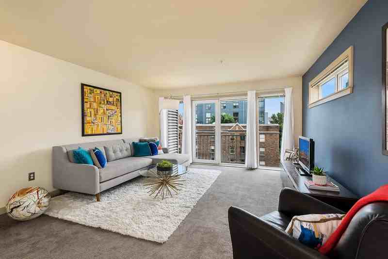 103 Bellevue Ave E #401 - Photo 7 of 15