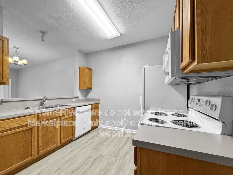 729 Middle Branch Way - Photo 6 of 19