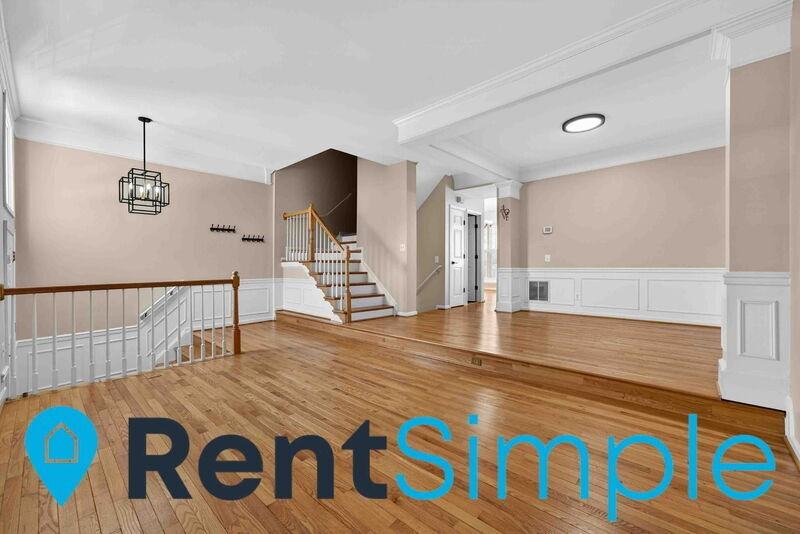 7506 Lamoyne Ct - Photo 5 of 45