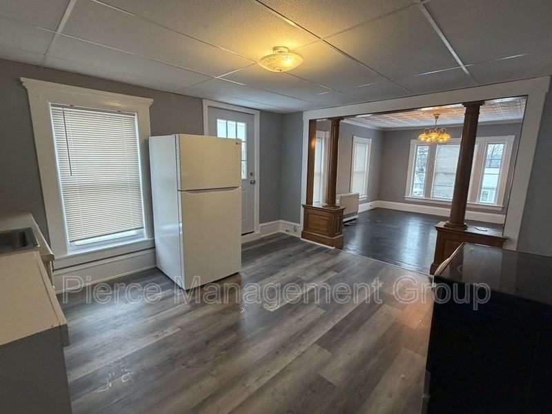 194 Main St #2 - Photo 2 of 10