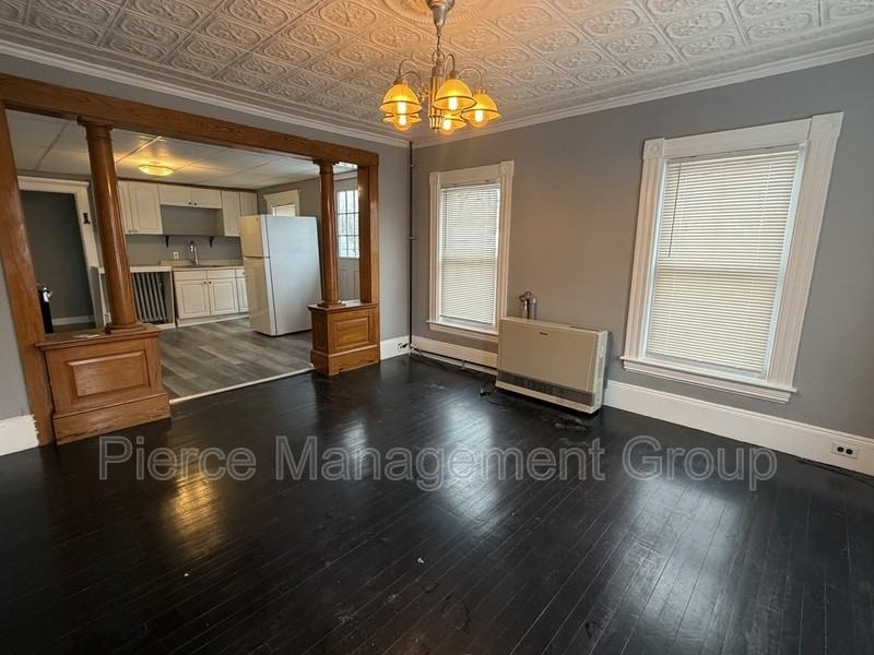 194 Main St #2 - Photo 5 of 10