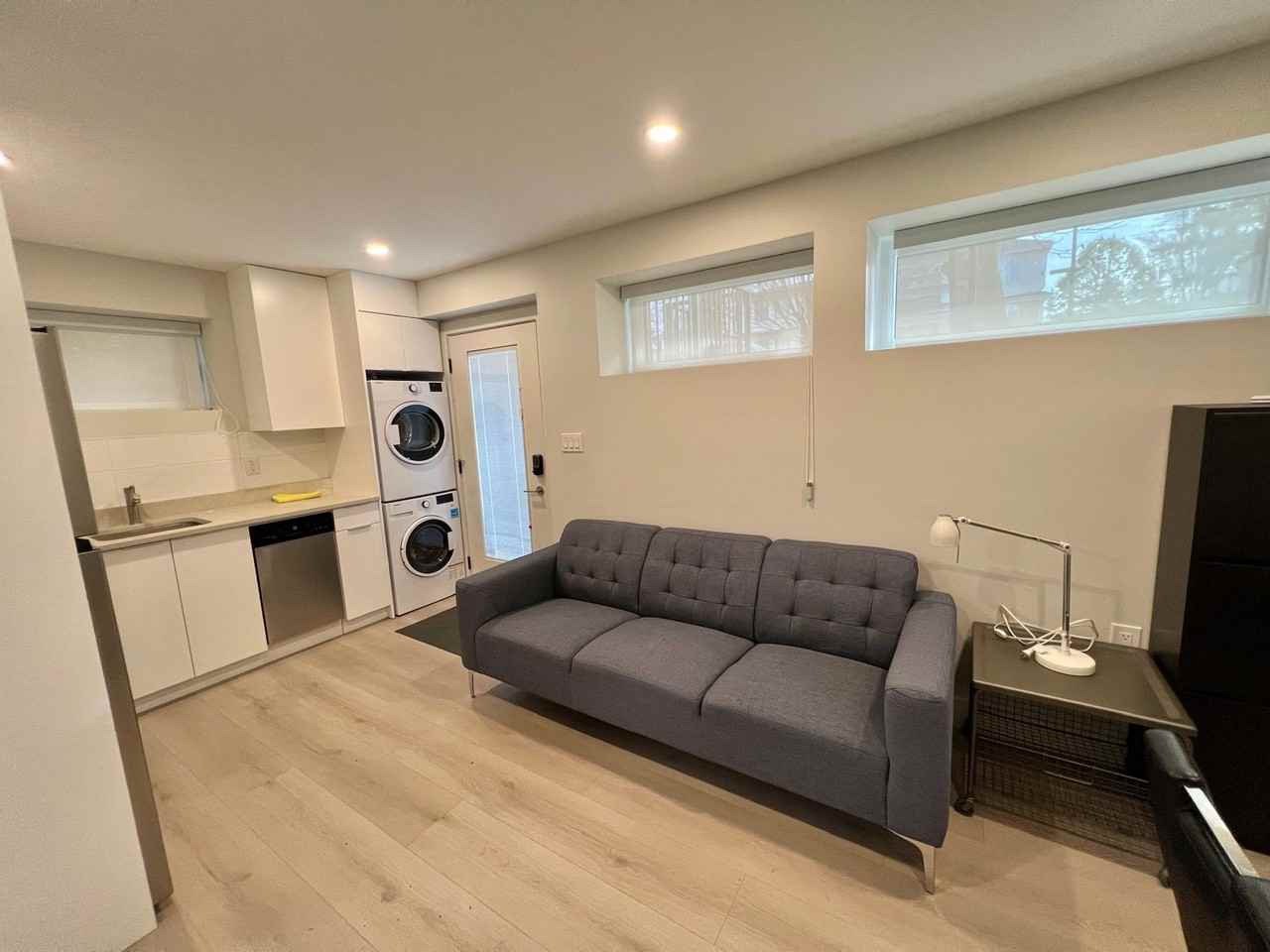 105 East 39th Avenue - Photo 4 of 8