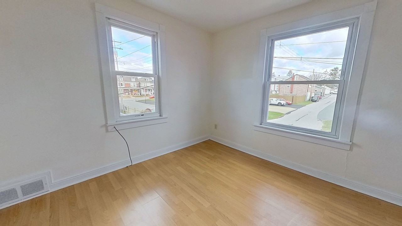 22 Pleasant Ave #4 - Photo 5 of 10