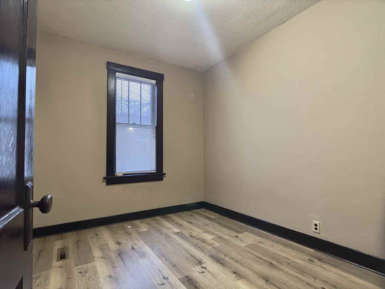 Wesley Place - Photo 4 of 43