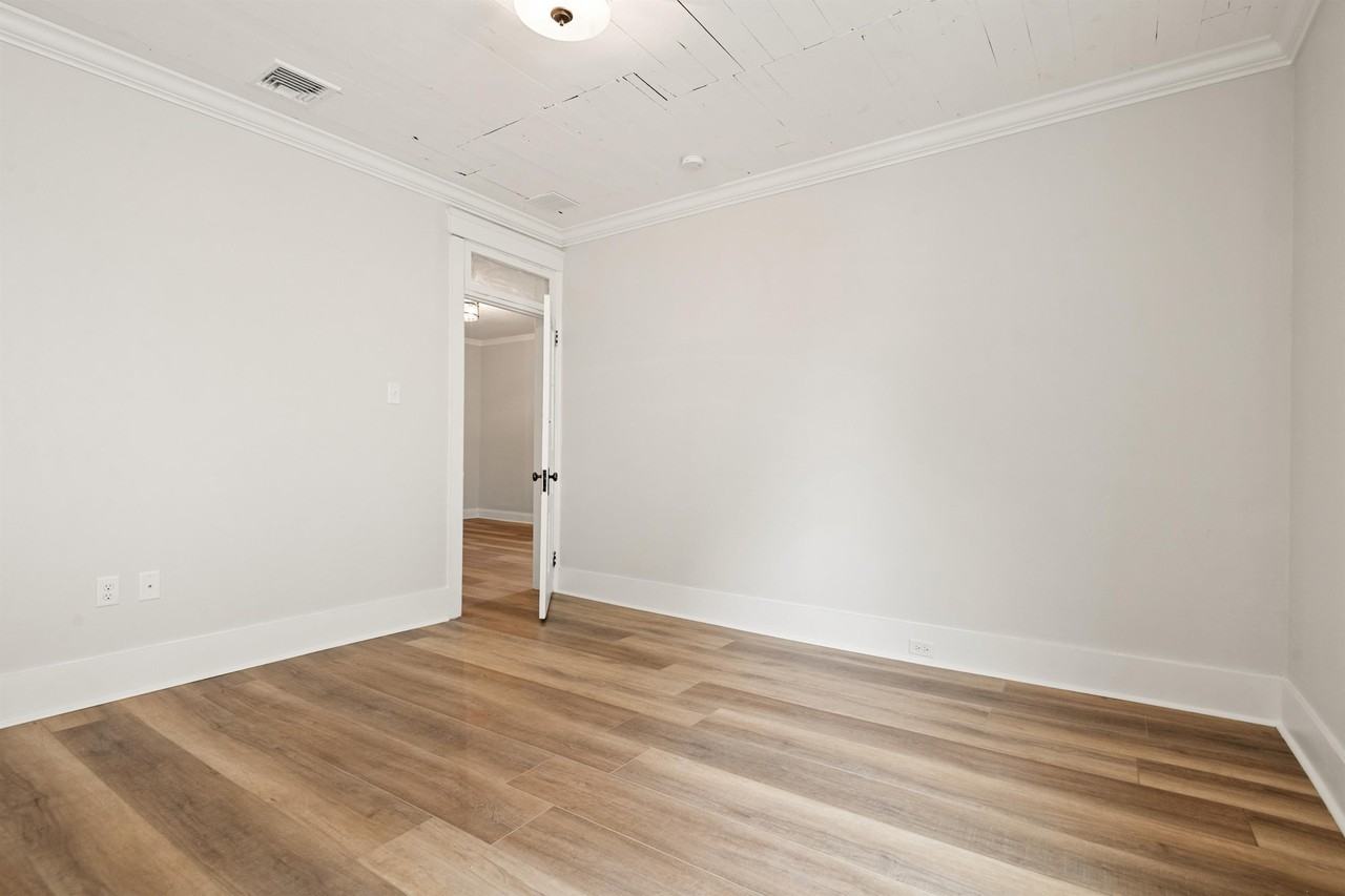 10 -14 South Decatur Street - Photo 7 of 37