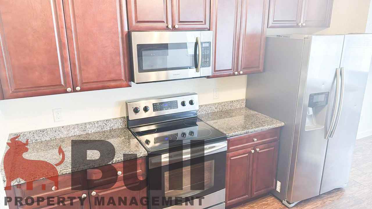 1125 Evergreen Court - Photo 4 of 27