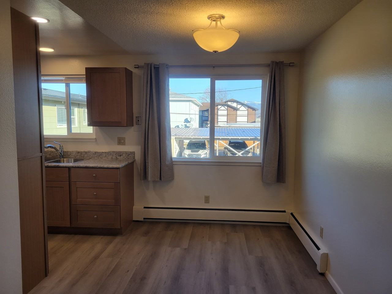 3214 Stephens Avenue South - Photo 2 of 14