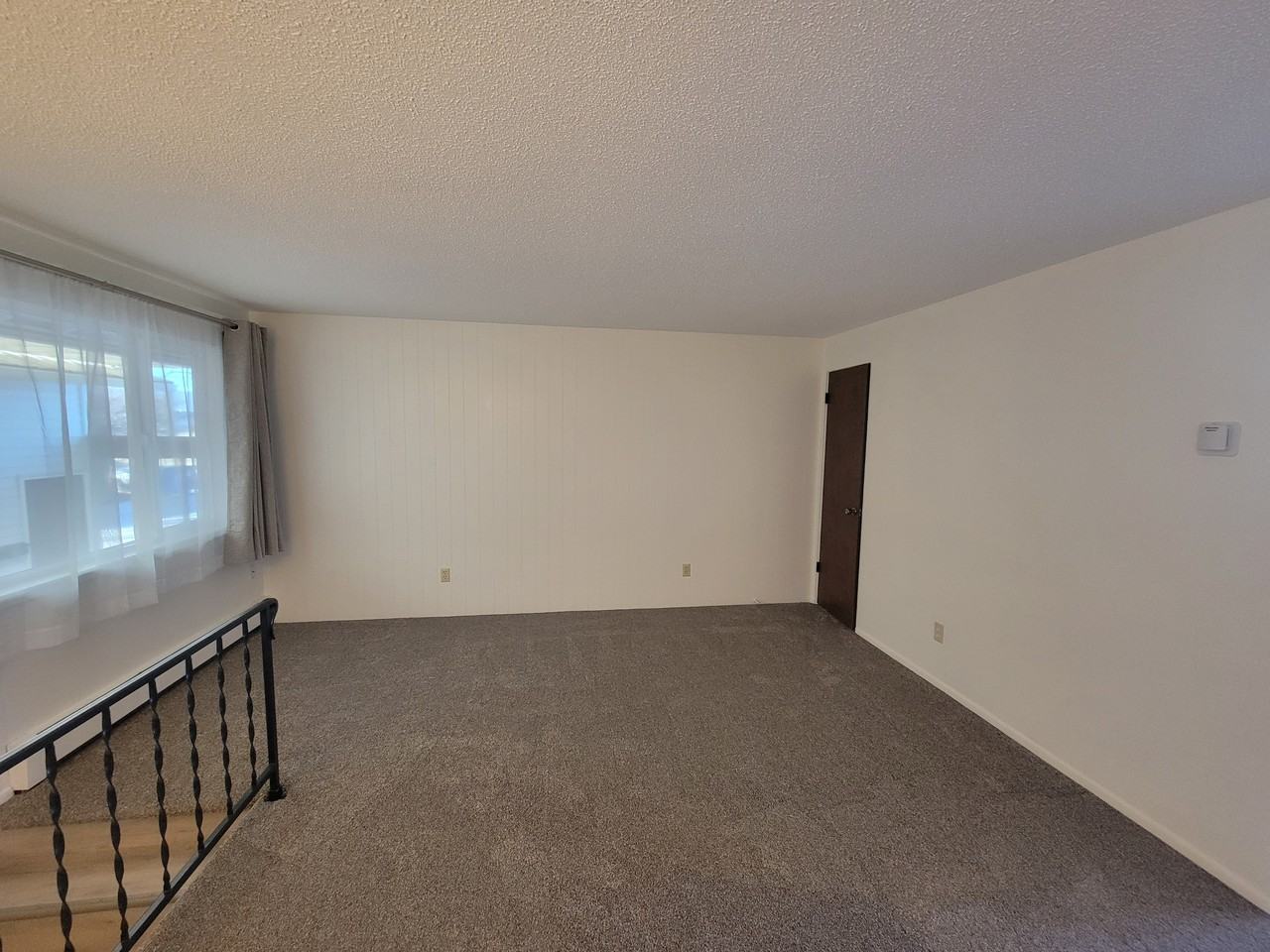 3214 Stephens Avenue South - Photo 4 of 14