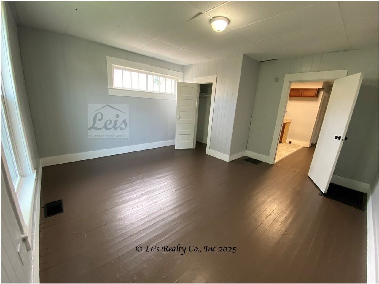 318 11th Street - Photo 7 of 18