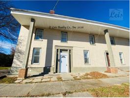 featured image of 122 Montgomery St