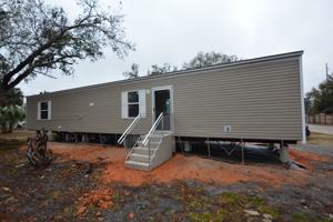 featured image of 725 N Chestnut Rd