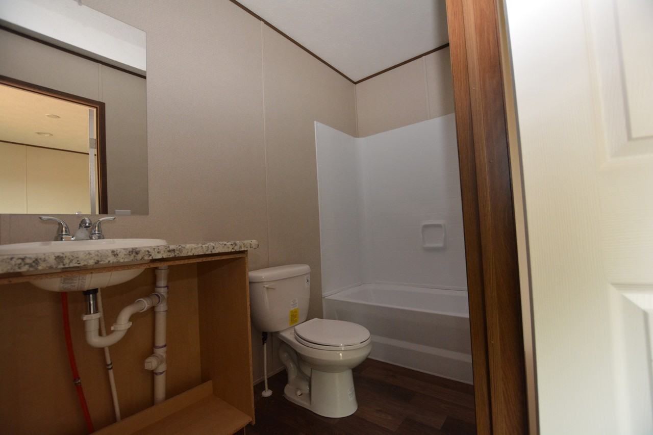 725 North Chestnut Road - Photo 6 of 16