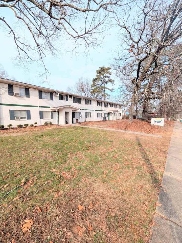 4855 College Street - Photo 7 of 11