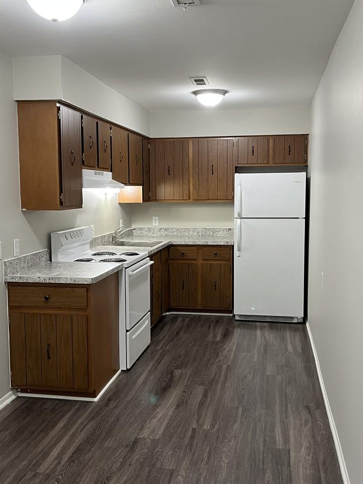 Brenton Woods - Photo 2 of 11