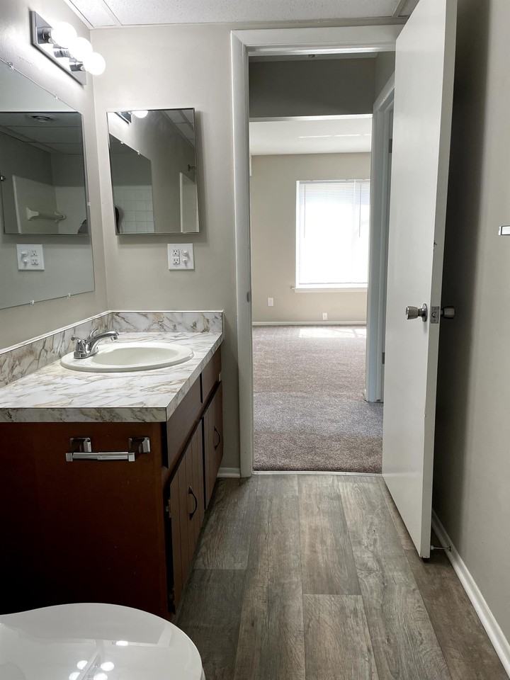 Brenton Woods - Photo 7 of 11