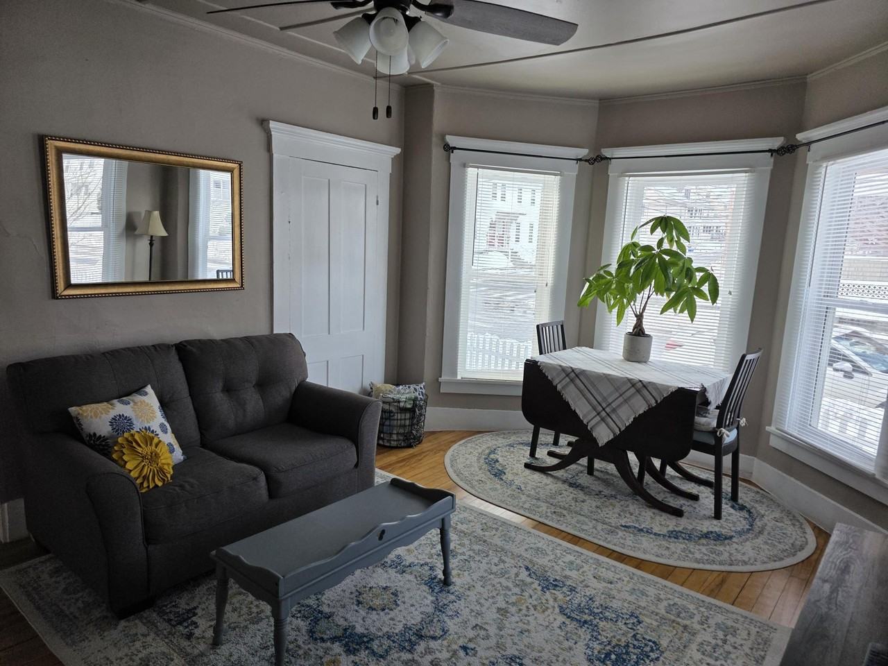 72 Warren Street - Photo 3 of 6