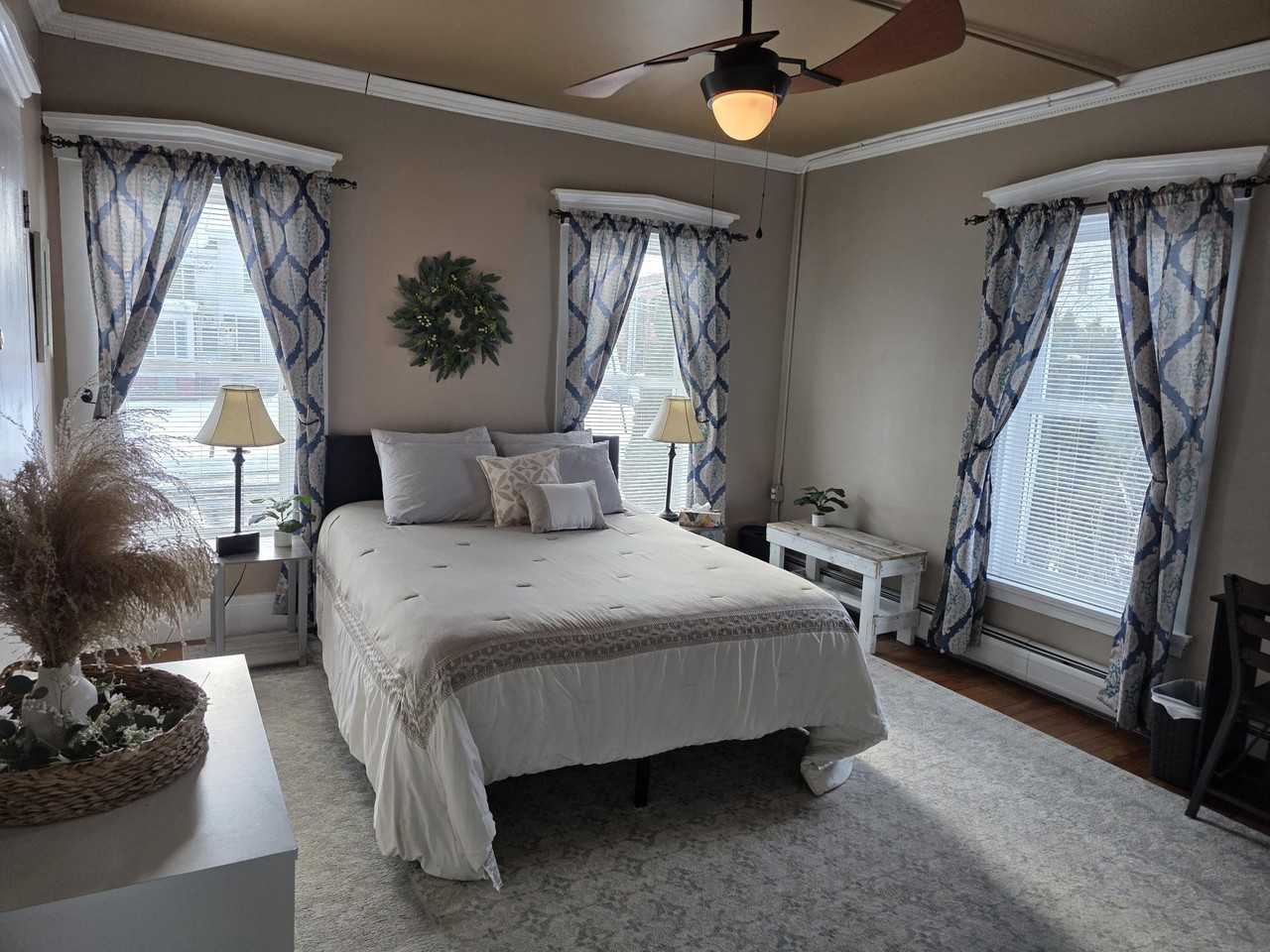 72 Warren Street - Photo 4 of 6