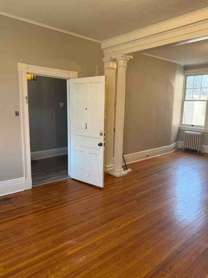 114 S West St - Photo 6 of 25