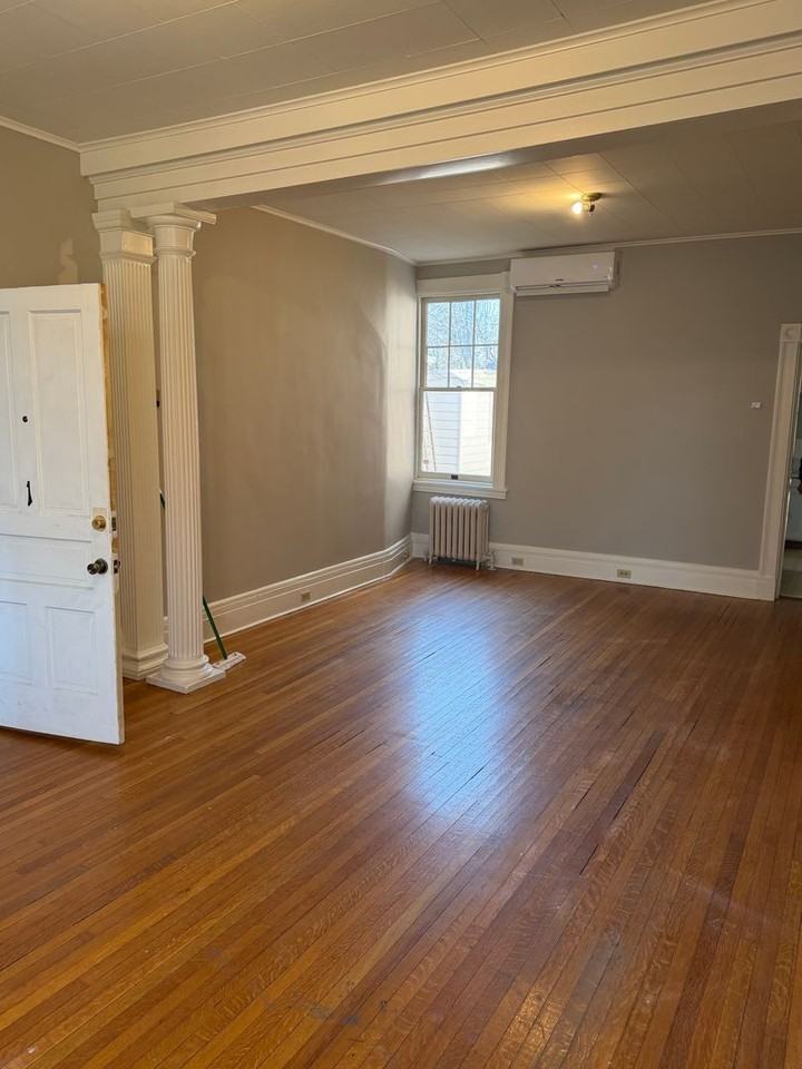 114 S West St - Photo 7 of 25