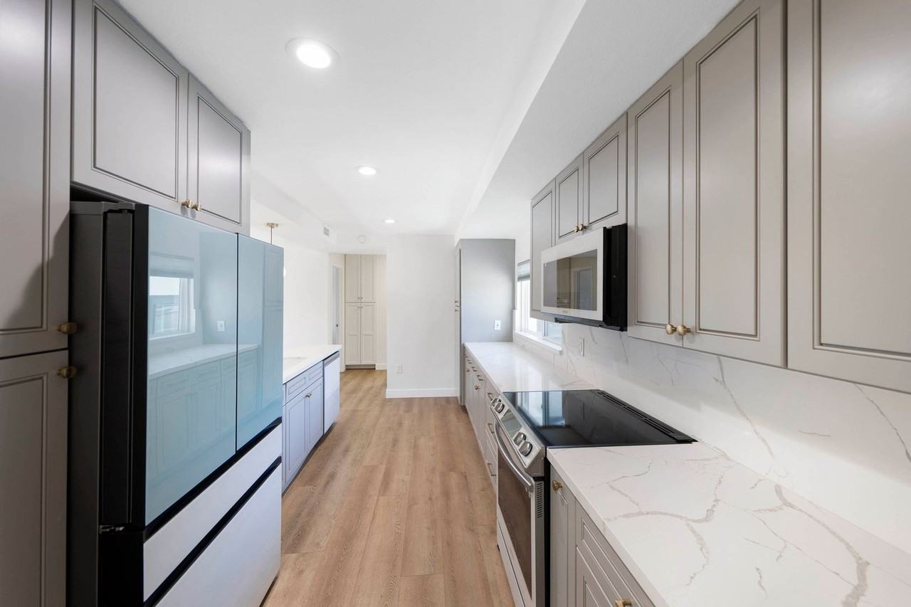 1901 Burnt Mill Rd - Photo 2 of 16