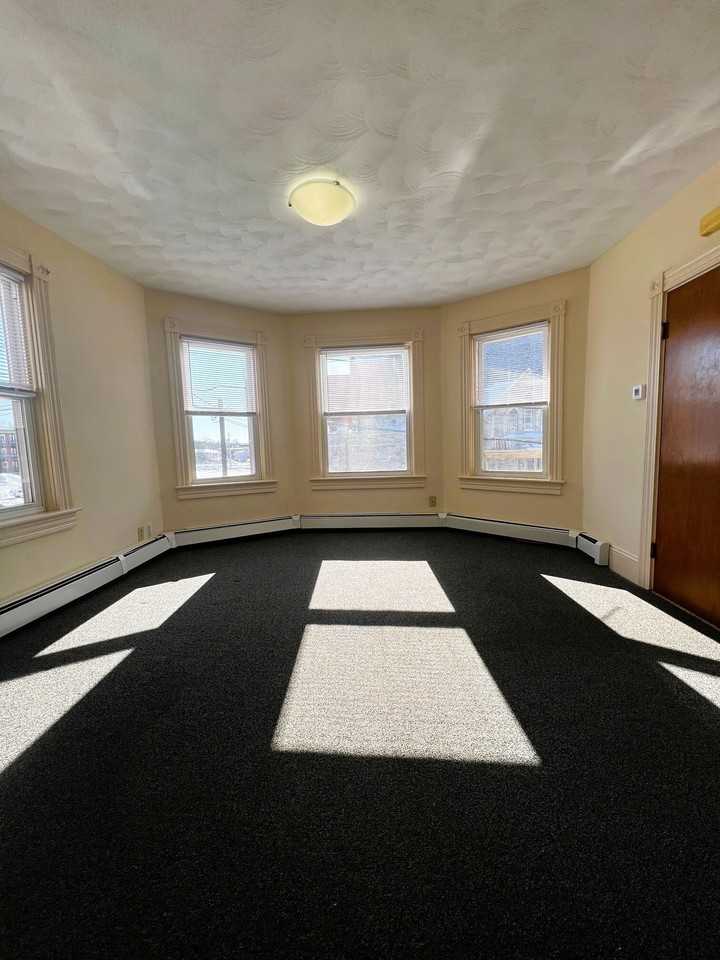 Privilege - Photo 5 of 11