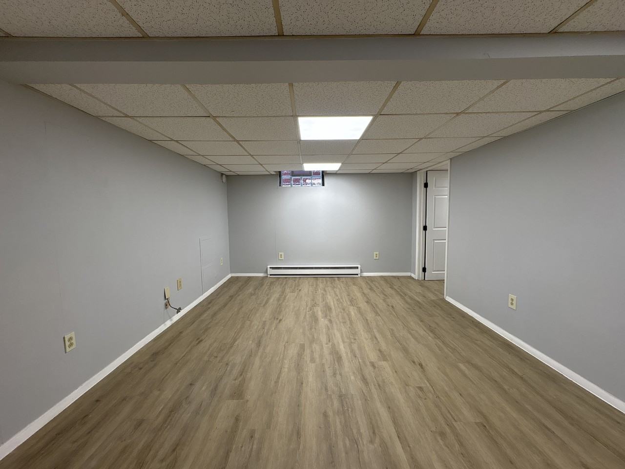 1242 Vine Street - Photo 2 of 12