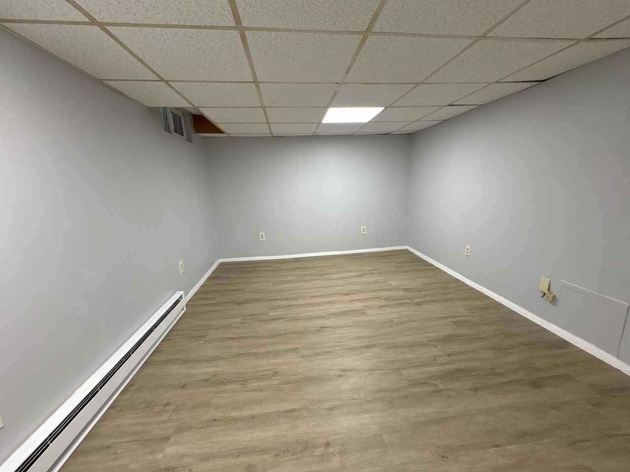 1242 Vine Street - Photo 6 of 12