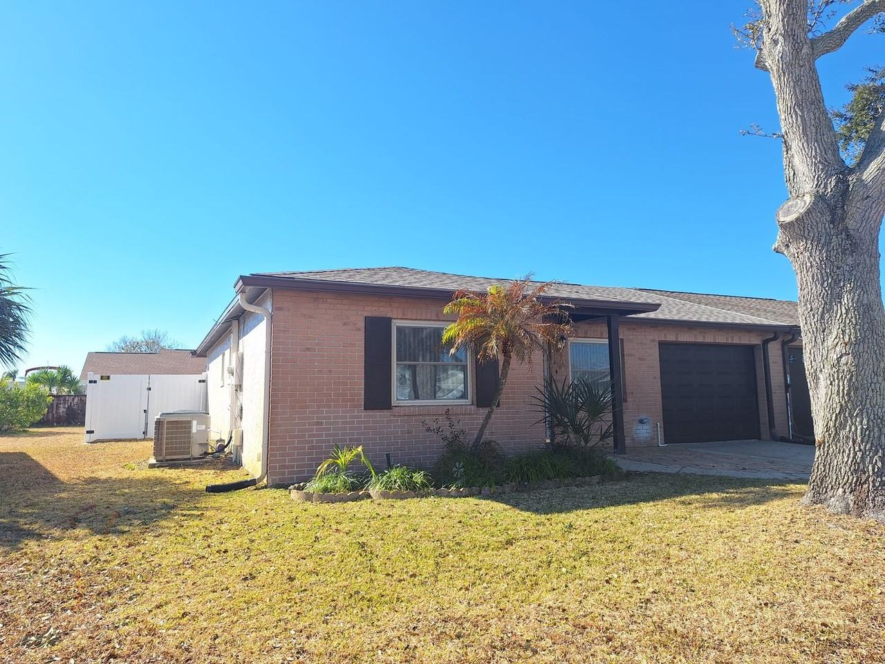 416 Falcon Ave - Photo 2 of 22