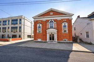 featured image of 624 Chestnut St