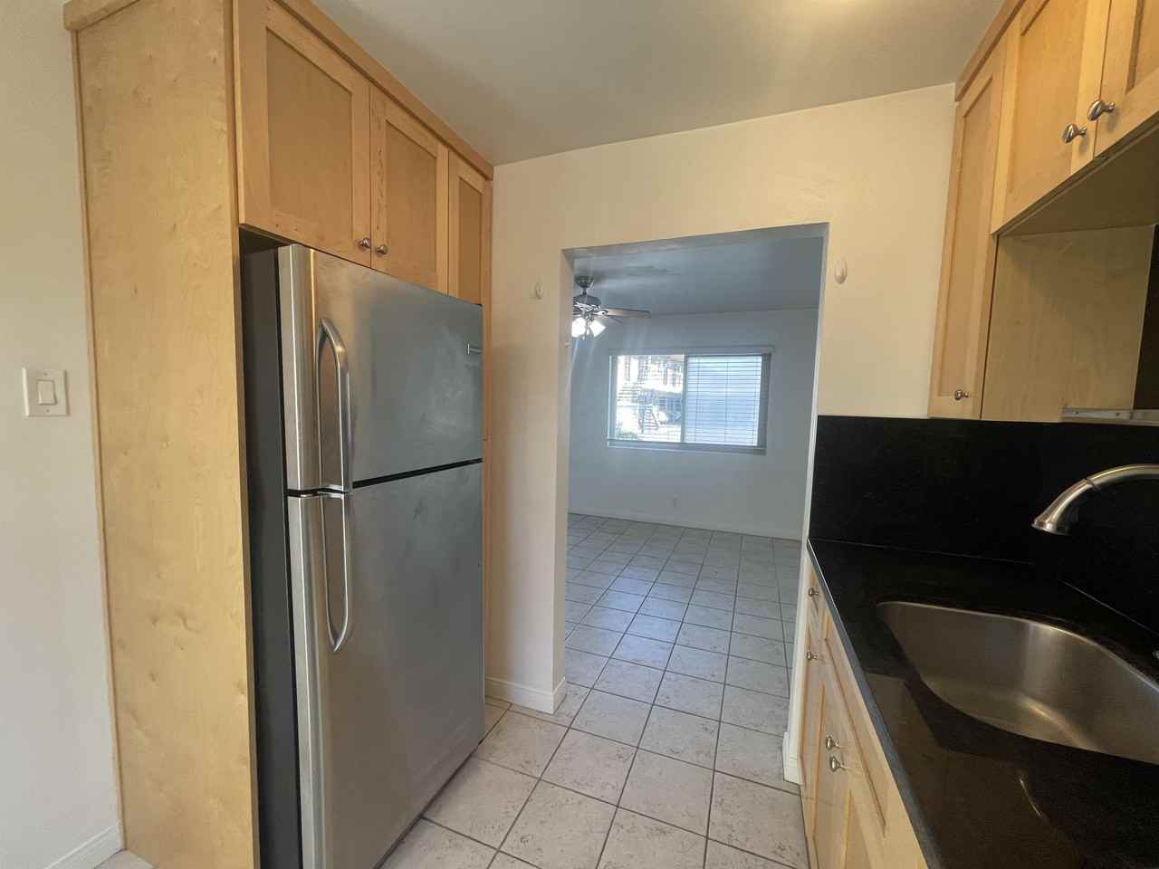 3133 Kemper Street - Photo 7 of 22