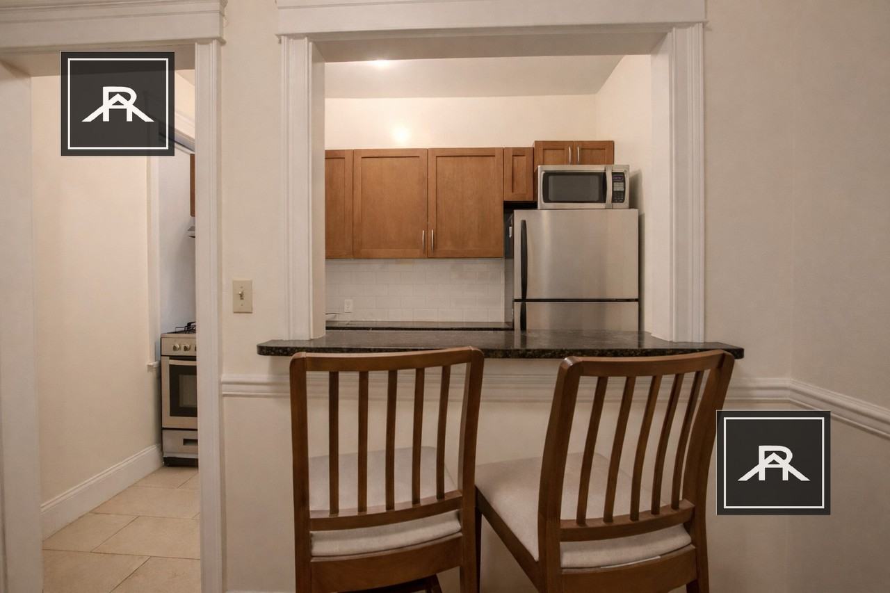 1338 Commonwealth Ave #18 - Photo 4 of 8