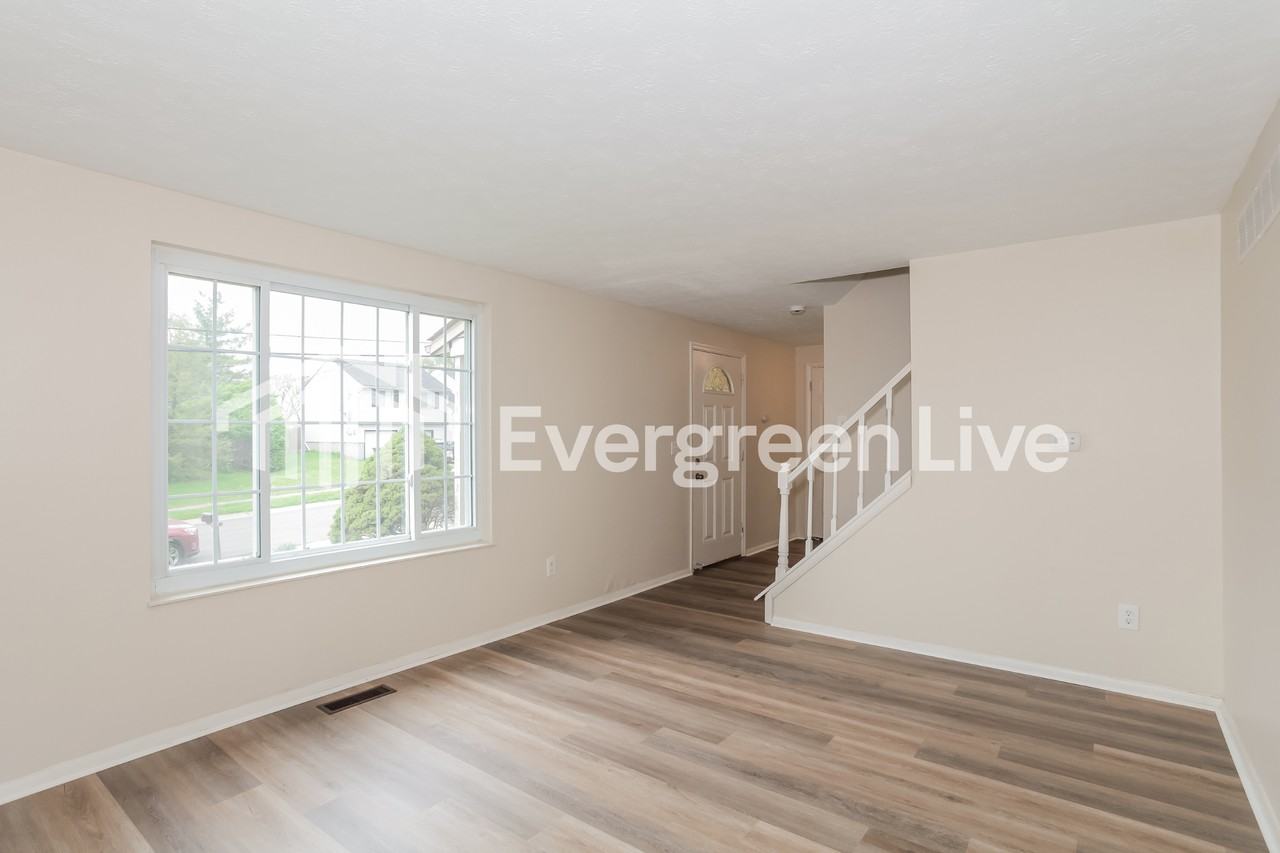 5616 Neptune Way - Photo 4 of 15