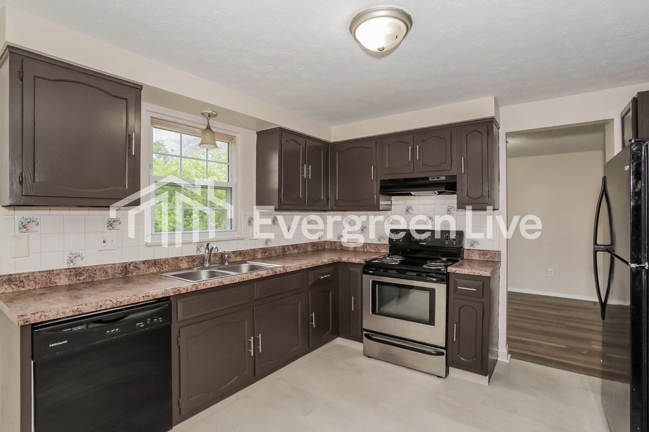 5616 Neptune Way - Photo 7 of 15