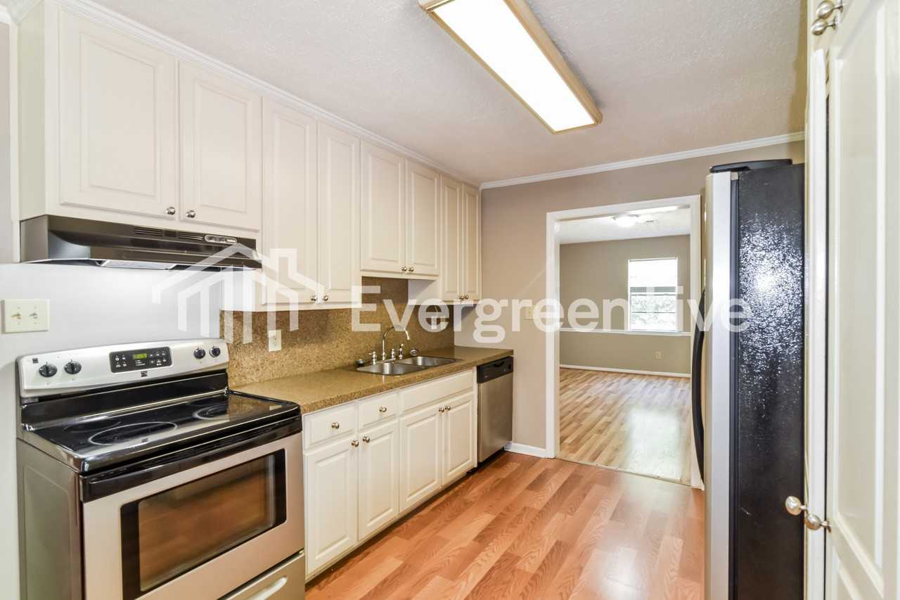 625 Durward Dr - Photo 7 of 15