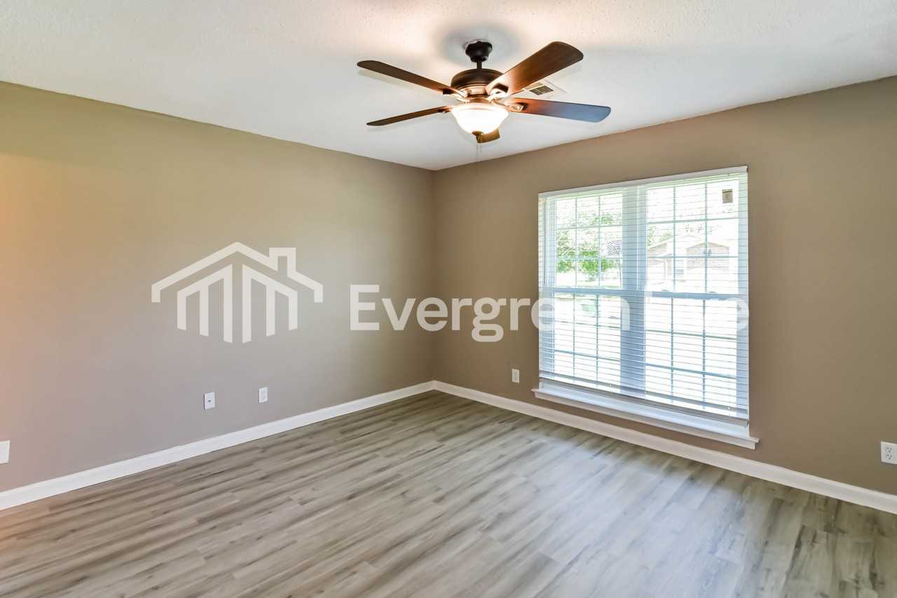 4130 Brooktree Rd - Photo 7 of 12