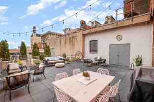 Newberry Lofts on 6th - Photo 1 of 1