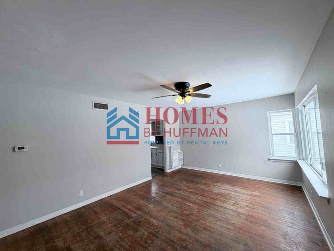 2604 Ravenswood Dr - Photo 3 of 14