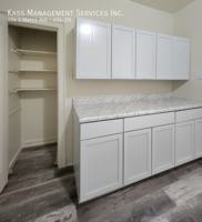 featured image of 400 S Maple Ave