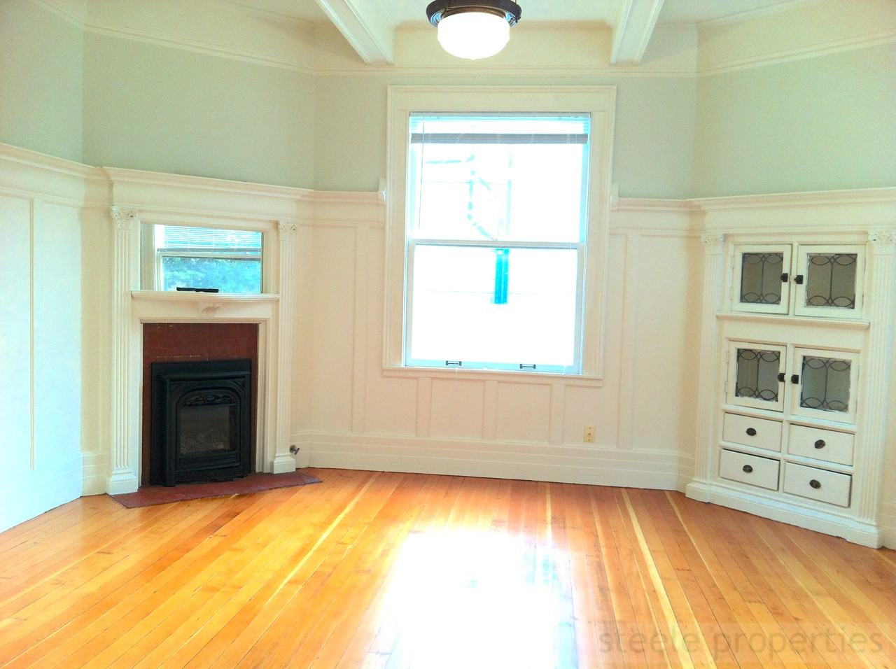 1909 Golden Gate Avenue - Photo 3 of 15