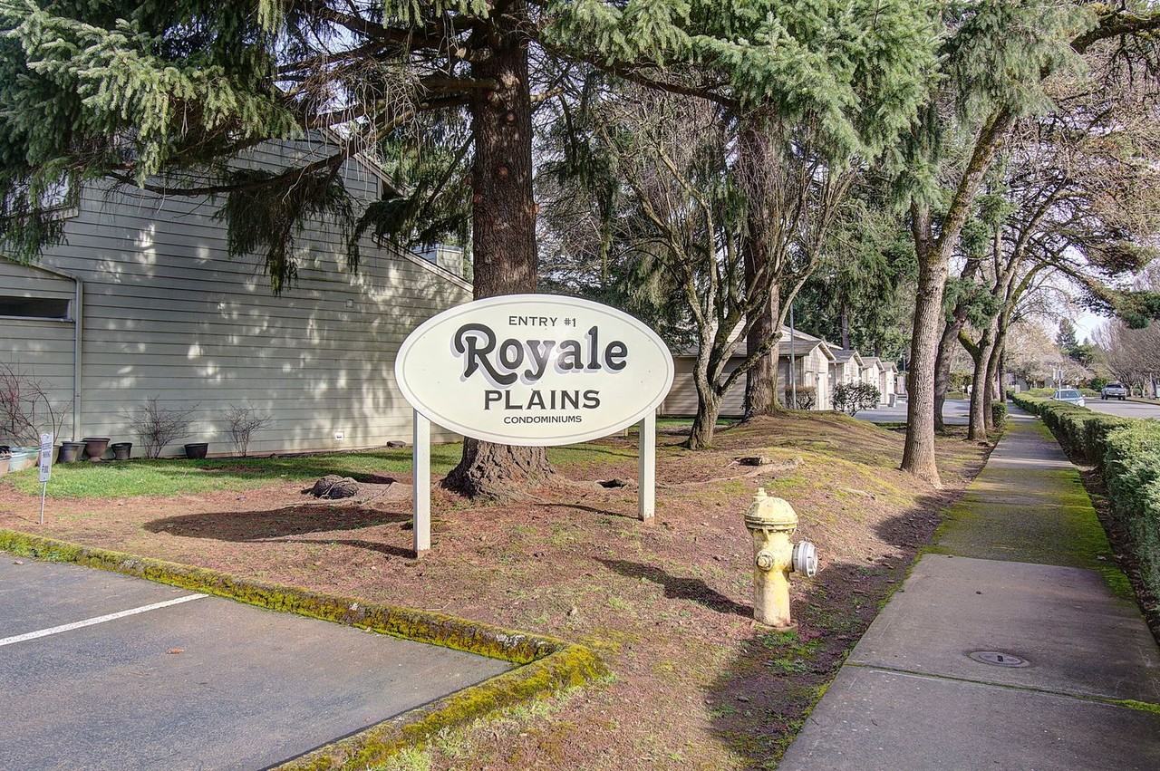 8604 Ne Mason Dr #13 - Photo 5 of 35