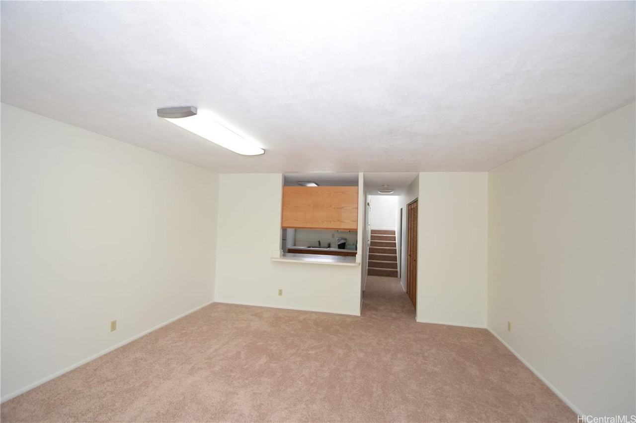 98-1467 Kaahumanu St #D - Photo 4 of 19