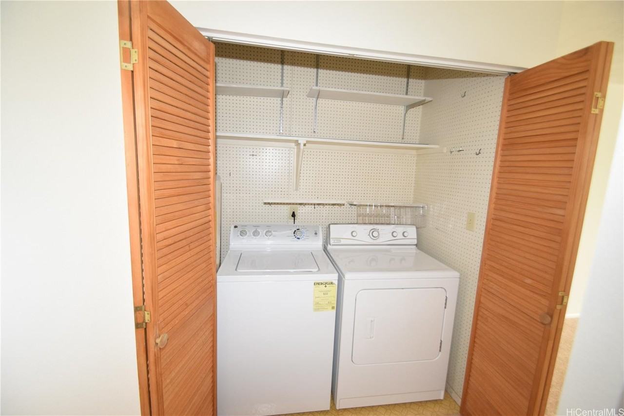 98-1467 Kaahumanu St #D - Photo 7 of 19