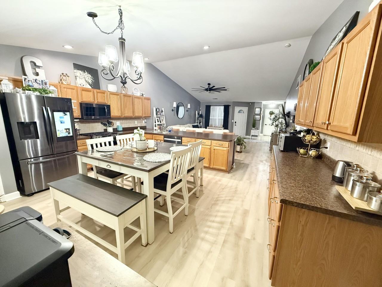 9146 Williams St - Photo 3 of 9